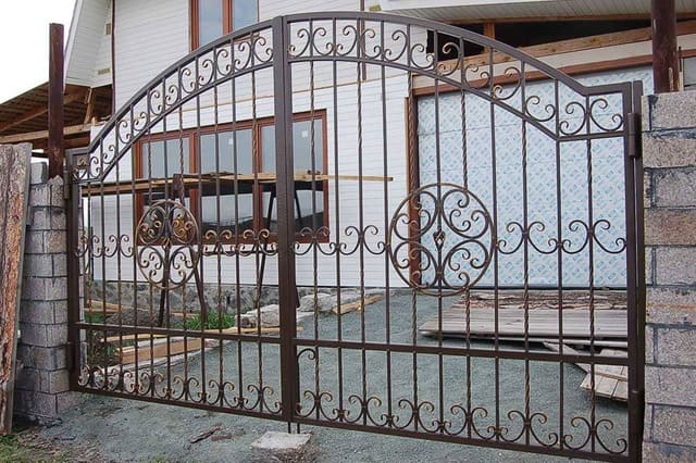 кованые и сварные ворота Дмитров